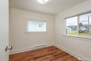 1532 W 5th St, Port Angeles, WA 98363 - Photo 11
