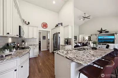 8406 James Road SW, Rochester, WA 98579 - Photo 13