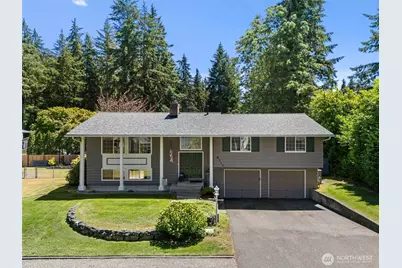 8710 61st Street W, University Place, WA 98467 - Photo 1