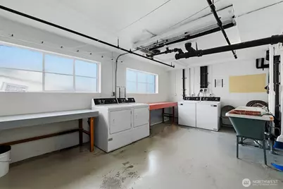 4407 SW Alaska Street #11, Seattle, WA 98116 - Photo 13