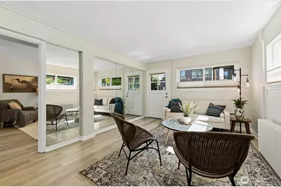 4407 SW Alaska Street #11, Seattle, WA 98116 - Photo 3