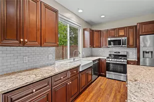22618 SE 280th Pl, Maple Valley, WA 98038 - Photo 9