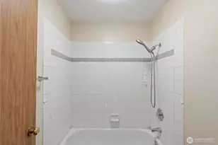 10606 68th Pl S, Seattle, WA 98178 - Photo 29