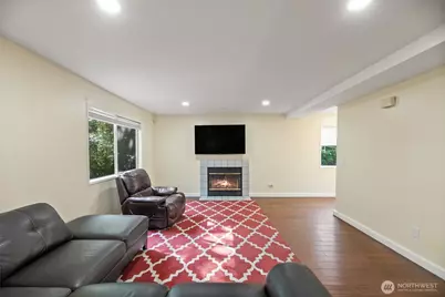 10606 68th Place S, Seattle, WA 98178 - Photo 5