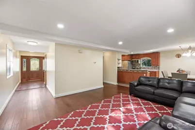 10606 68th Place S, Seattle, WA 98178 - Photo 3