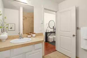 1621 E Spring St, Seattle, WA 98122 - Photo 13