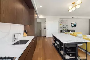 121 Stewart St, Seattle, WA 98101 - Photo 11