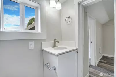 325 N Cambrian, Bremerton, WA 98312 - Photo 25