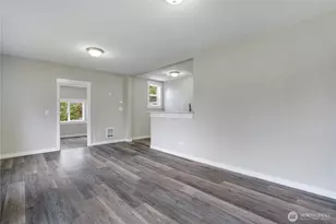 325 N Cambrian, Bremerton, WA 98312 - Photo 11