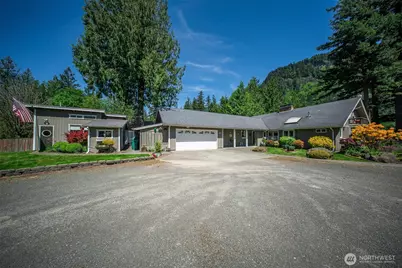 37418 W Lake Walker Drive SE, Enumclaw, WA 98022 - Photo 1