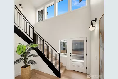 4411 1st Avenue NE, Seattle, WA 98105 - Photo 13
