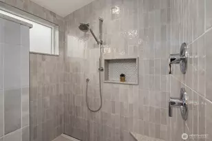4411 1st Ave NE, Seattle, WA 98105 - Photo 17