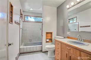 1224 SW 158th St, Burien, WA 98166 - Photo 9