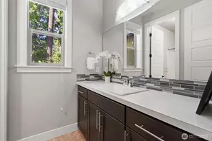 12048 SE May Creek Park Dr, Newcastle, WA 98056 - Photo 21