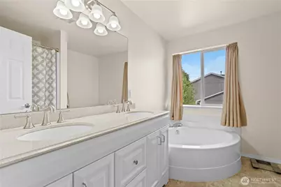 8627 136th Street E, Puyallup, WA 98373 - Photo 17