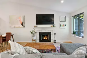 5126 S Garden Loop Rd, Seattle, WA 98118 - Photo 9