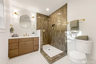 1013 NW 80th St, Seattle, WA 98117 - Photo 13