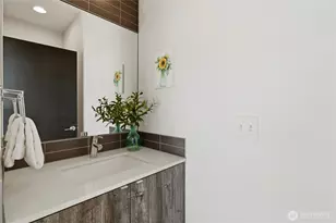 4008 Linden Ave N, Seattle, WA 98103 - Photo 11