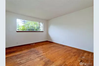 12805 64th Avenue S, Seattle, WA 98178 - Photo 17