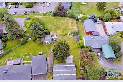 12805 64th Avenue S, Seattle, WA 98178 - Photo 23