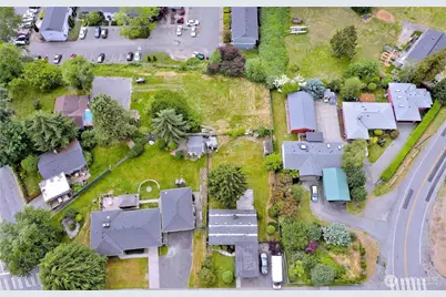 12805 64th Avenue S, Seattle, WA 98178 - Photo 25