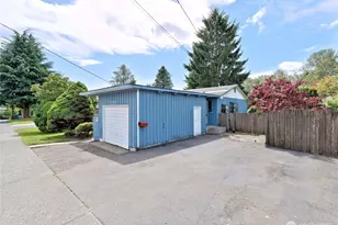 12805 64th Ave S, Seattle, WA 98178 - Photo 3