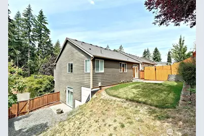 1808 Pierce Avenue NE, Renton, WA 98056 - Photo 33