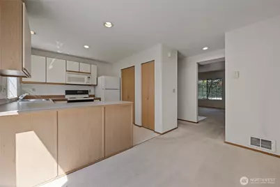 19620 80th Avenue W #J, Edmonds, WA 98026 - Photo 5