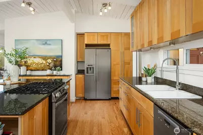 11059 SE 31st Street, Bellevue, WA 98004 - Photo 19