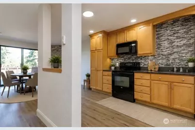 25014 Lake Fenwick Rd #28, Kent, WA 98032 - Photo 3