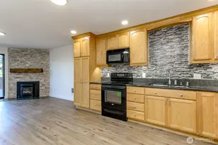 25014 Lake Fenwick Rd, Kent, WA 98032 - Photo 5