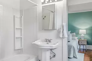 4651 1st Ave NE, Seattle, WA 98105 - Photo 21