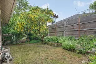 4651 1st Ave NE, Seattle, WA 98105 - Photo 23