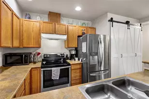 2833 Valencia St, Bellingham, WA 98226 - Photo 15