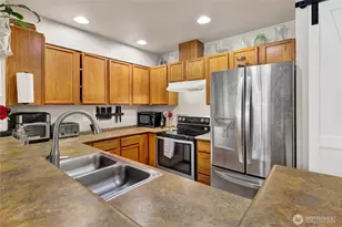 2833 Valencia St, Bellingham, WA 98226 - Photo 13