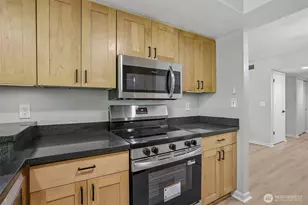 11506 NE 128th St, Kirkland, WA 98034 - Photo 13