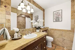 515 S Lake St, Kirkland, WA 98033 - Photo 11
