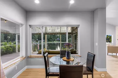 31259 E Lake Morton Drive SE, Kent, WA 98042 - Photo 13