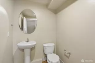 723 N 95th St, Seattle, WA 98103 - Photo 7
