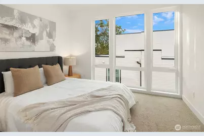 542 W Barrett Street, Seattle, WA 98109 - Photo 13