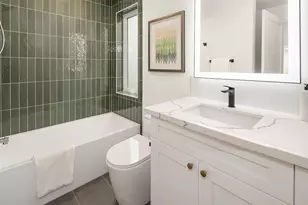 542 W Barrett St, Seattle, WA 98109 - Photo 25