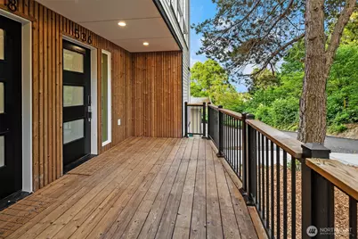 542 W Barrett Street, Seattle, WA 98109 - Photo 27