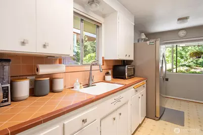 1573 NW 90th Street, Seattle, WA 98117 - Photo 11