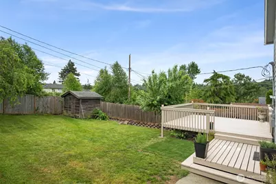 2052 E Wright Avenue, Tacoma, WA 98404 - Photo 17