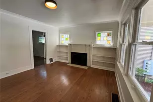 811 NE 66th St, Seattle, WA 98115 - Photo 3