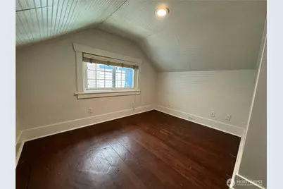 811 NE 66th Street, Seattle, WA 98115 - Photo 15