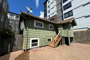 811 NE 66th St, Seattle, WA 98115 - Photo 23