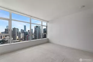 588 Bell St, Seattle, WA 98121 - Photo 11
