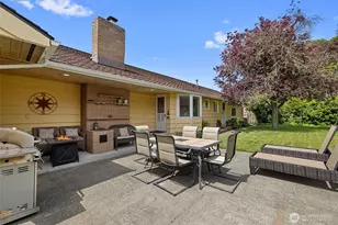 1213 Alaska Ave, Anacortes, WA 98221 - Photo 11