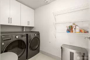 900 Warren Ave N, Seattle, WA 98109 - Photo 15